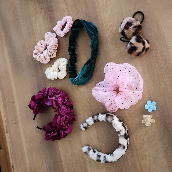 bundle of 11 hair accessories - Picture 1 of 6